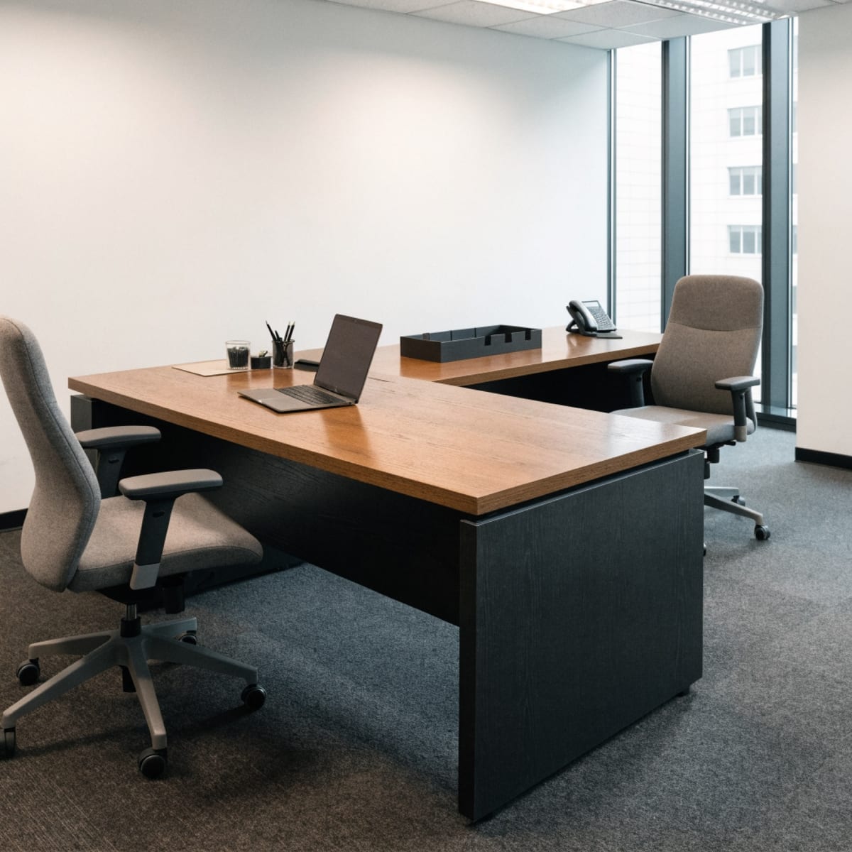 Deep-cleaned office desk and workstation on Praslin